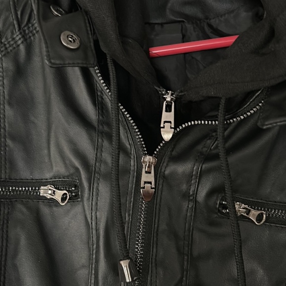 Blivener Women’s Medium Zipout Hoodie Jacket. - Picture 2 of 5